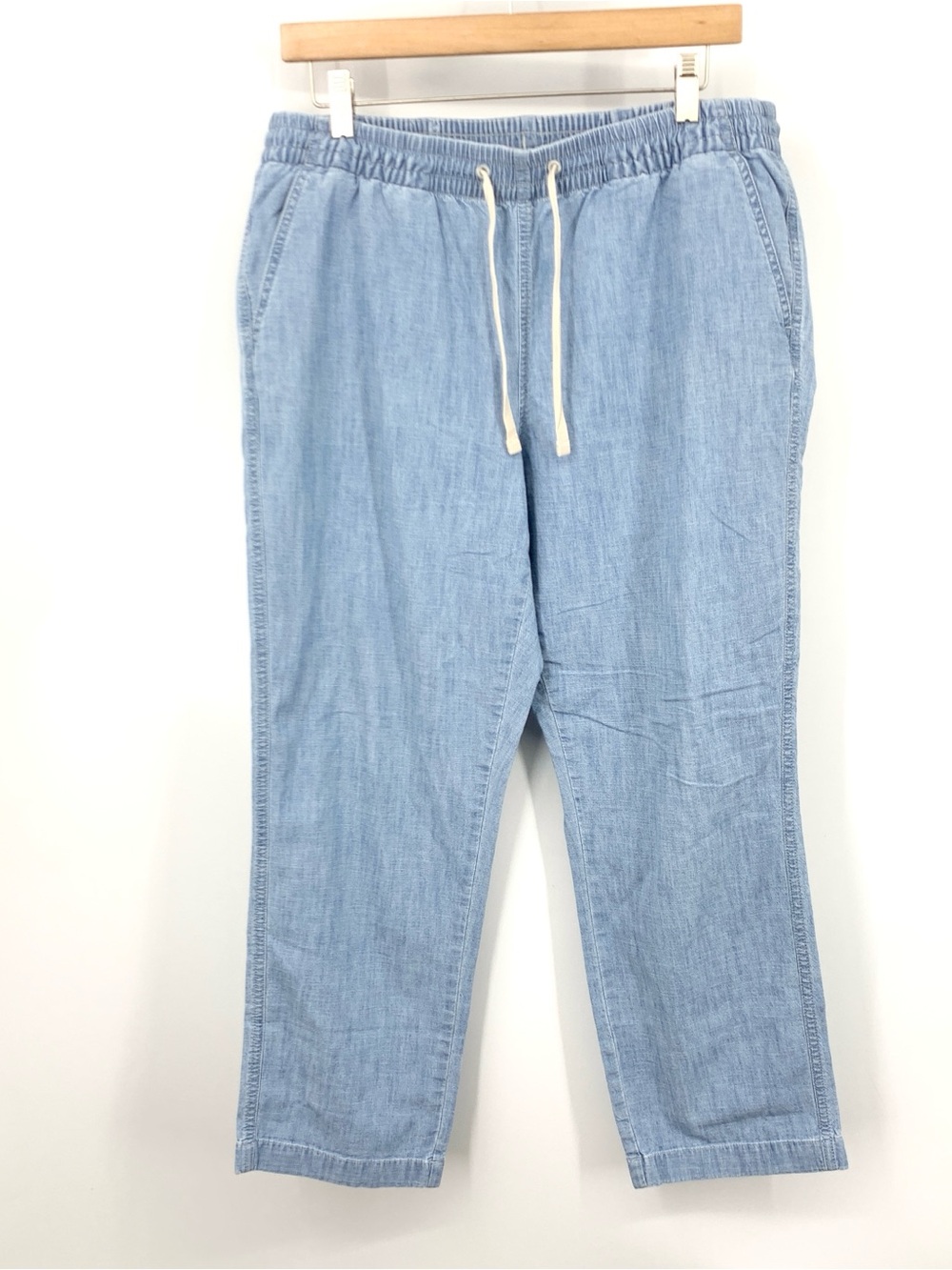 LL Bean Women Size 14 Pants Blue Chambray Denim Pull On Ankle Crop Stretch Mid